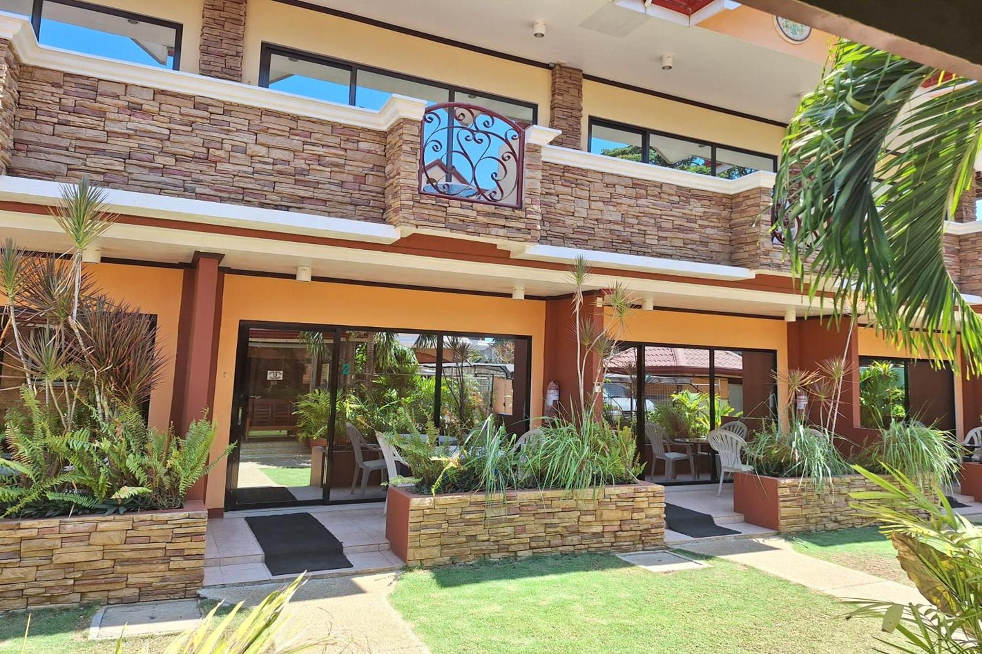Citadel Bed And Breakfast Puerto Princesa Exterior foto